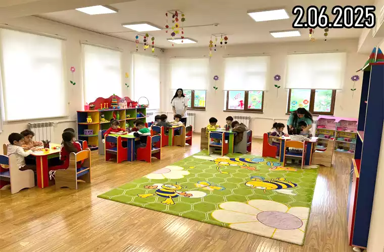 During our visit to Khankendi, we learned that Kindergarten No. 1 operates there. As the first company in Azerbaijan to develop national visual aids for preschool institutions, we were particularly interested in exploring the conditions and needs of this kindergarten.  The kindergarten provides basic conditions for children to sleep, eat, play, and walk in the yard. However, there was a clear need for visual aids to improve the quality of listening and learning sessions. Recognizing this need, Çaşıoğlu Company, as always, demonstrated its social responsibility by donating a set of visual aids for 6 groups to the Khankendi kindergarten on the eve of the Qurban Bayram holiday.  The main goal of this initiative is to support the proper development of our children, contribute to their education and upbringing, and call on everyone to take part in the restoration and development of our Karabakh.  May our children grow up healthy, and may Karabakh always flourish!