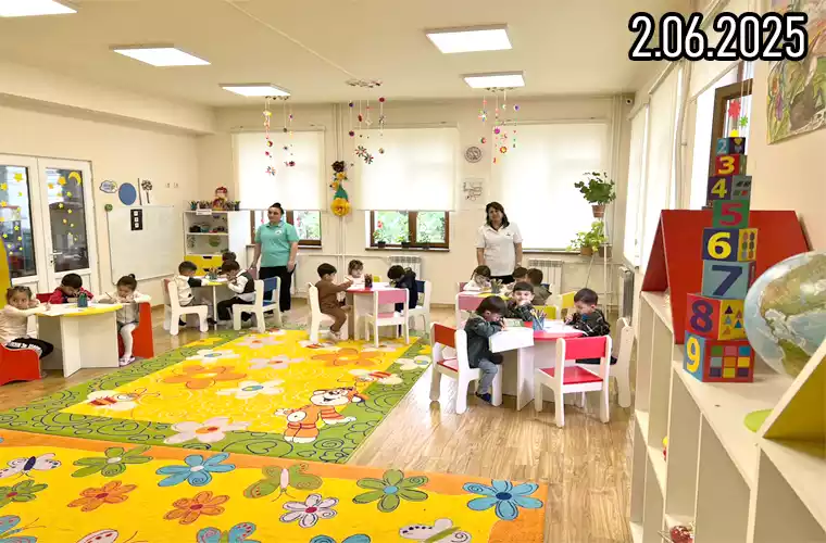 During our visit to Khankendi, we learned that Kindergarten No. 1 operates there. As the first company in Azerbaijan to develop national visual aids for preschool institutions, we were particularly interested in exploring the conditions and needs of this kindergarten.  The kindergarten provides basic conditions for children to sleep, eat, play, and walk in the yard. However, there was a clear need for visual aids to improve the quality of listening and learning sessions. Recognizing this need, Çaşıoğlu Company, as always, demonstrated its social responsibility by donating a set of visual aids for 6 groups to the Khankendi kindergarten on the eve of the Qurban Bayram holiday.  The main goal of this initiative is to support the proper development of our children, contribute to their education and upbringing, and call on everyone to take part in the restoration and development of our Karabakh.  May our children grow up healthy, and may Karabakh always flourish!